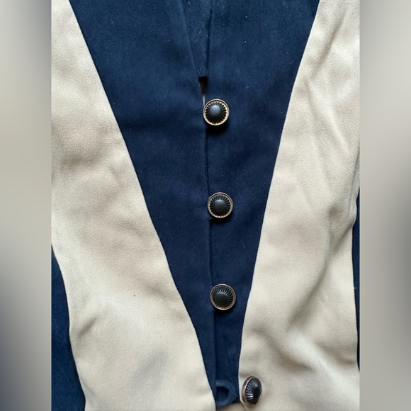 Vintage Amanda Smith Navy/Tan Skirt and Jacket Suit. Size 6 Petite. - Picture 8 of 10